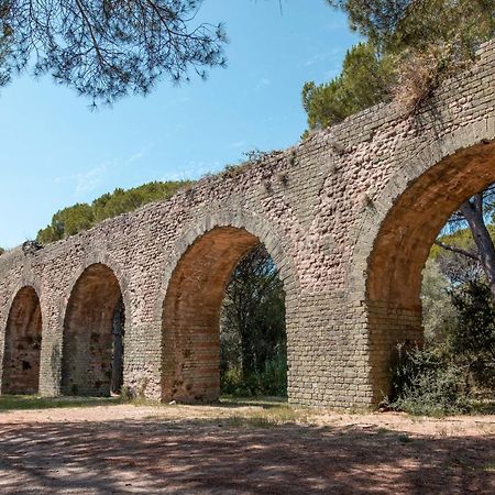 Appartamento Appart' Au Port Fréjus Esterno foto