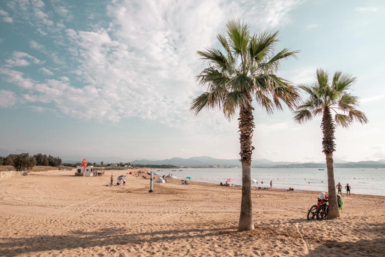 Appartamento Appart' Au Port Fréjus Esterno foto