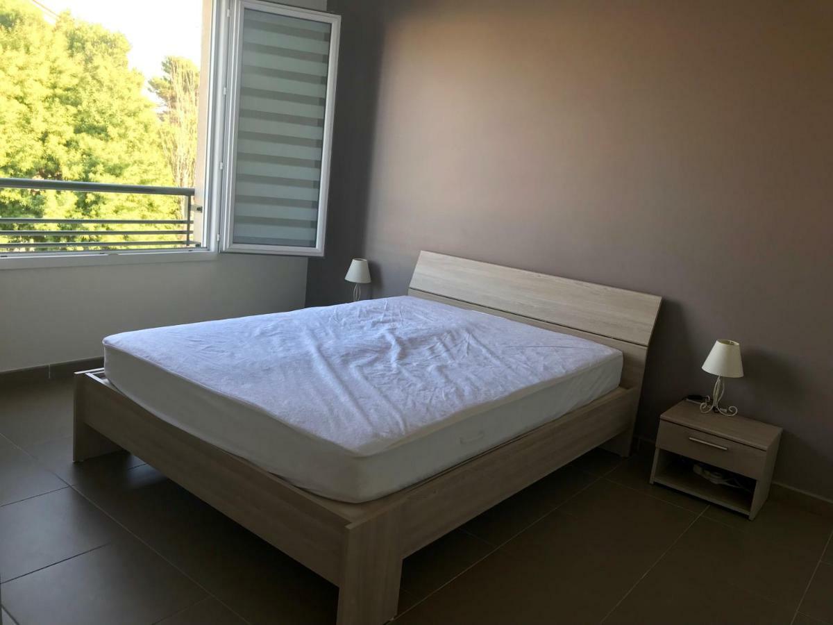 Appartamento Appart' Au Port Fréjus Esterno foto